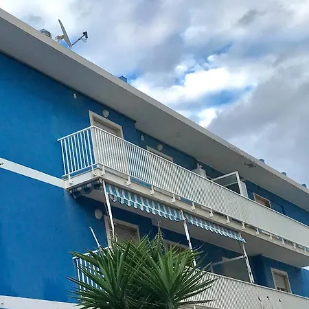 White * 벤티밀리아